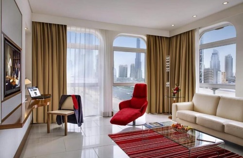 Al Wasl House | One Bedroom Suite Burj View Near Al Wasl Center