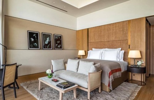 Jumeirah House | One Bedroom Suite in Private Resort Island