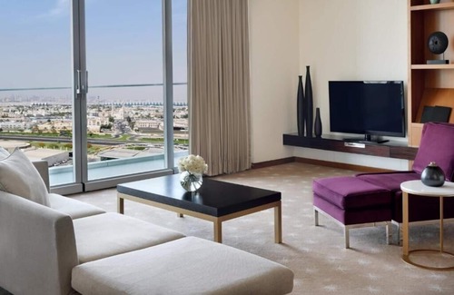 Dubai Festival City House | One Bedroom Suite Near Marsa Plaza Festival City By Luxury Bookings
