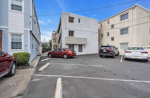 Seaside Heights Apartment | One Block to the Boardwalk!