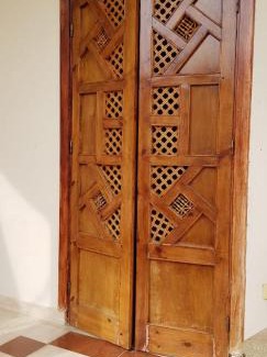 Luxor House | One Love Guesthouse & Restaurant