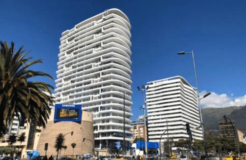 La Carolina Apartment | ONE Luxury Views Suite Terrace La Carolina Park Heated Pool & Jacuzzi