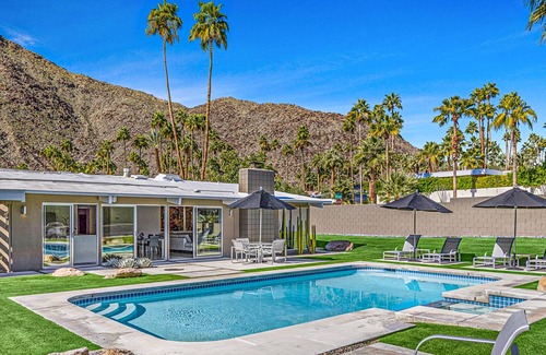 Vista Las Palmas House | One-of-a-kind Alexander home w/ saltwater pool, spa & incredible setting!