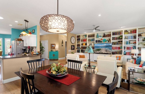 Desert Breeze House | ONE OF A KIND IN THE GRAND, GOLF COURSE, MOUNTAIN VIEWS AND SOLAR