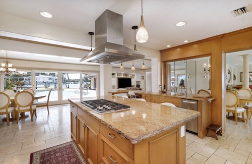 Sarasota House | One of a kind peninsula Estate sized property awaits your arrival …