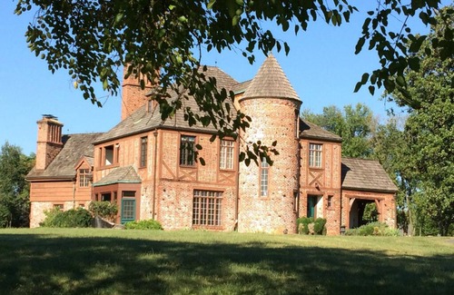 Boyds Other | One-of-a-kind Redwall Castle in Germantown, MD (35 mins from Washington, DC)
