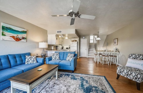East End House | ONE OF THE BEST UNITS AROUND!