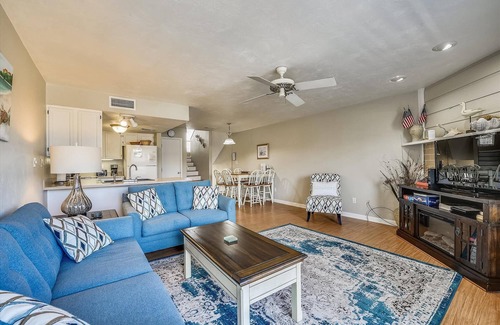 East End House | ONE OF THE BEST UNITS AROUND!