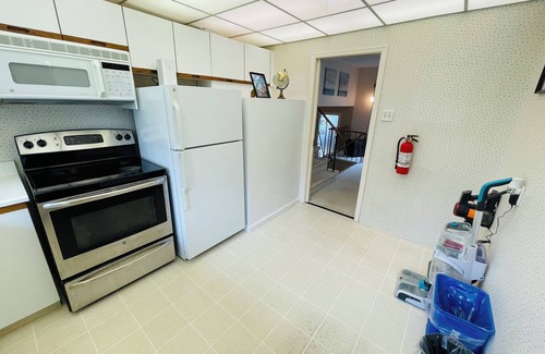 North York House | One Piece Toronto Home | Pool + Wi-Fi