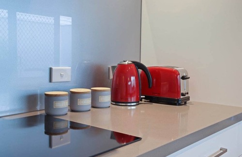 Geelong West House | One Raven Perch I Geelong Townhouse near CBD