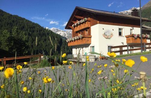 Santa Caterina Valfurva Ski Chalet | ONE-ROOM APARTMENT ROMANTIC CHALET RELAXATION AND SPA