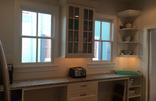Cape May House | One Short Block to Beach - Spacious Victorian - 1st Floor Bed and Bath