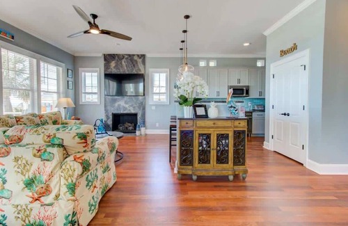 North Carolina Coast House | One Step Away - Sleeps 28