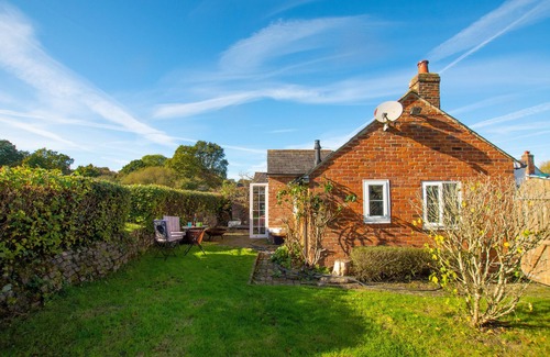 Rye House | One The Bungalows - Two Bedroom House, Sleeps 4