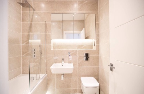 Slough Apartment | OneBedroom near Eton College by Belvilla