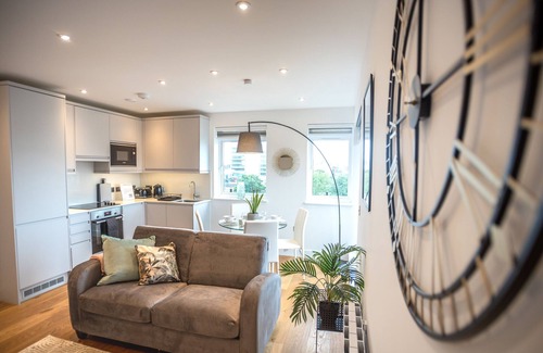 Slough Apartment | OneBedroom near Eton College by Belvilla
