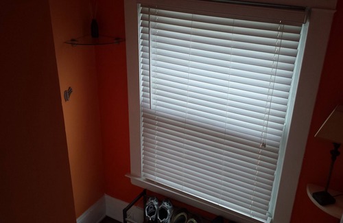 Lakewood Apartment | Only 5 miles from CLE