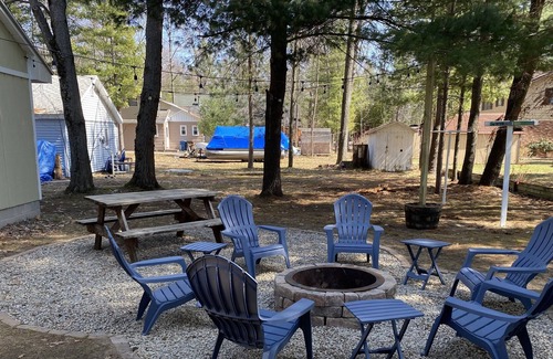 Higgins Lake House | Only 500 feet from Higgins Lake!