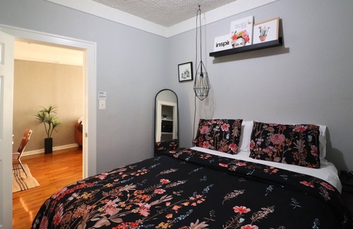 Hamtramck House | Only minutes from Downtown Detroit