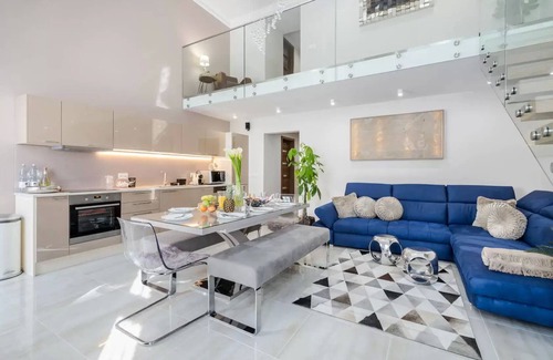 Erzsebetvaros Apartment | Onyx LOFT Designer Apartment with balcony