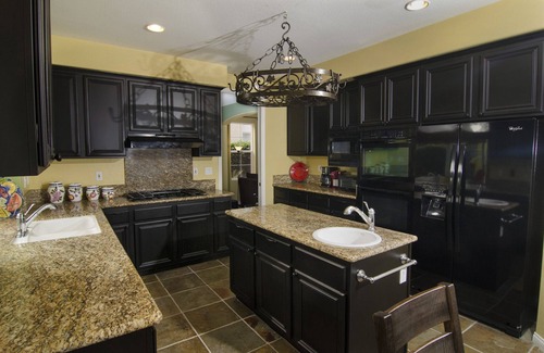 Carlsbad House | OPEN 10/20-25 Unique Villa, Walk to Beach, Pool/Spa, Pets Ok!
