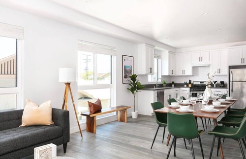 Mid City House | Open 4BR Townhome | New Amenities