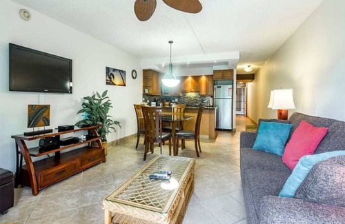 Kihei Condo | Open Design Suite w/Modern Kitchen, Lanai to Lawn, WiFi–Kamaole Sands 9106