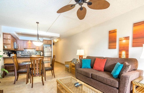 Kihei Condo | Open Design Suite w/Modern Kitchen, Lanai to Lawn, WiFi–Kamaole Sands 9106