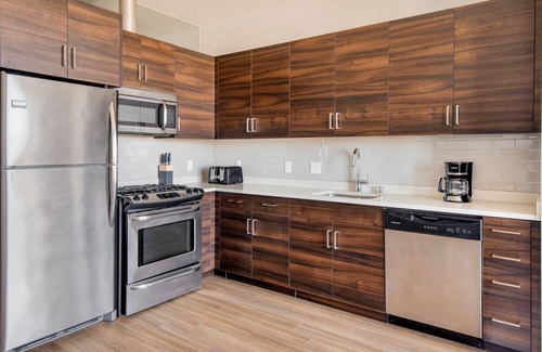 Civic Center Apartment | Open Hayes Valley 1BR w/on-site Retail, Theater & Pool, by Blueground