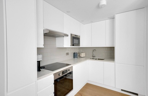 Bishop's Apartment | Open plan Waterloo, 1BR, New build, terrace, by Blueground