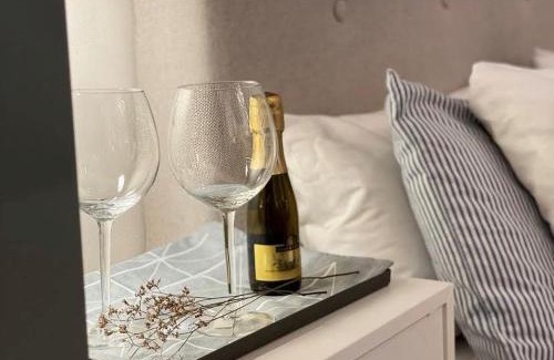 Palacio Apartment | Opera Suites Fidelio , cozy studio in the very center of Madrid