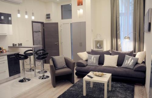 Terezvaros Apartment | Opera Superior Liszt Ferenc Tér