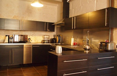 Cabara House | Opposite Saint-Emilion, by the river, in the heart of the Bordeaux vineyards