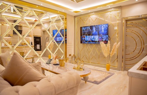 Huddersfield Apartment | Optimal Apartments - The Celestial Suite
