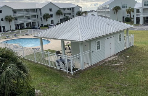 Orange Beach Condo | Orange Beach Walker Key Bayfront Condo with Boat Access