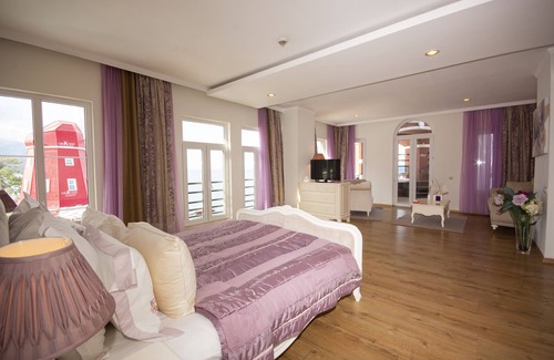 Kemer Resort | Orange County Kemer