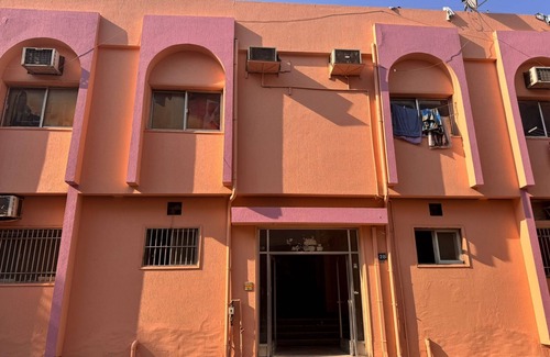 Deira House | Orange Home Vacation