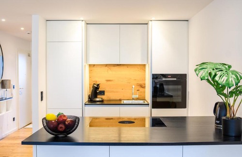 Prien am Chiemsee Apartment | OrangeHome Design Apartment zwischen See & Zentrum