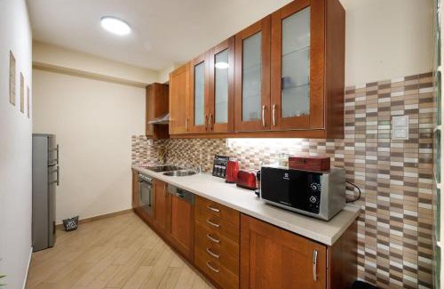 Ferencvaros Apartment | OrangeHomes Garden View Friendly Home with FREE parking