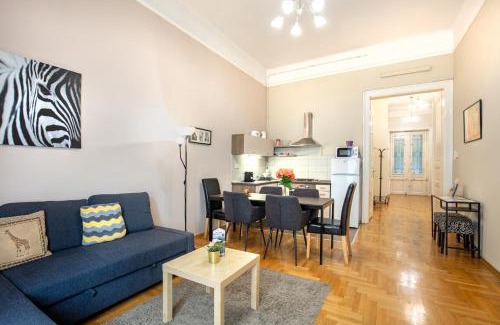 Belso-Ferencvaros Apartment | ORANGEHOMES Kalvin Sq 2 bedroom apartment