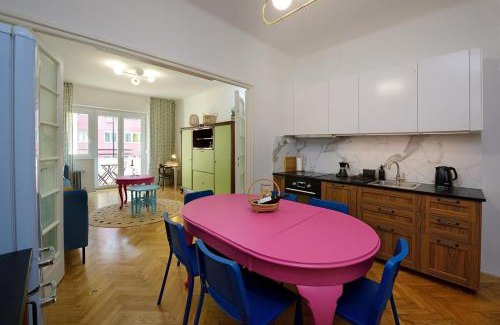 Ujlipotvaros Apartment | OrangeHomes Pannónia Vintage 3 bedroom Apartment