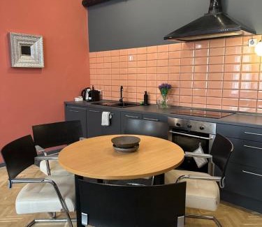 Belvaros - Lipotvaros Apartment | OrangeHomes Pop 36 two bedroom apartment near Parliament