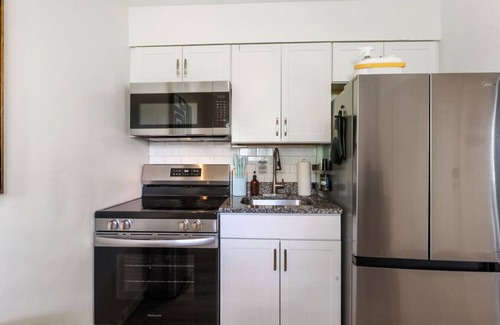 Columbus Apartment | Orchard Bend: 1BR, 1BA Apt near NCH