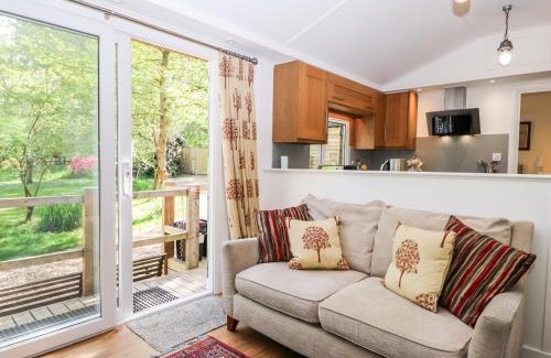 Staplefield House | Orchard Lodge