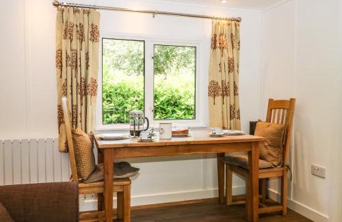 Staplefield House | Orchard Lodge