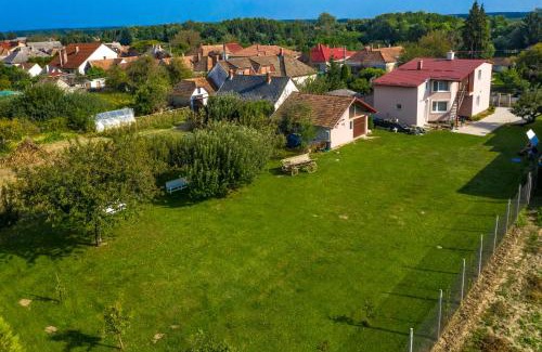 Murakeresztur House | Orgona Vendégház