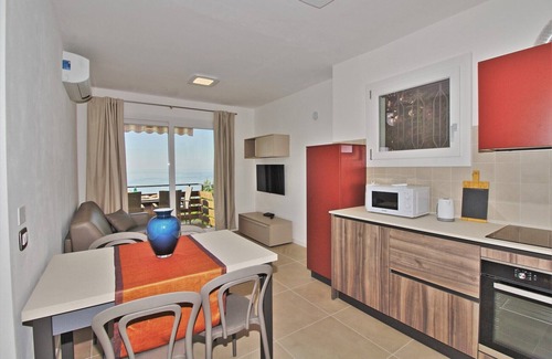 Toscolano Maderno Apartment | Oriolo: with fantastic views of Lake Garda