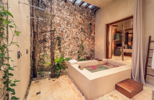 Chichen Itza - Valladolid Hotel | Oriundo Luxury Nature Villas