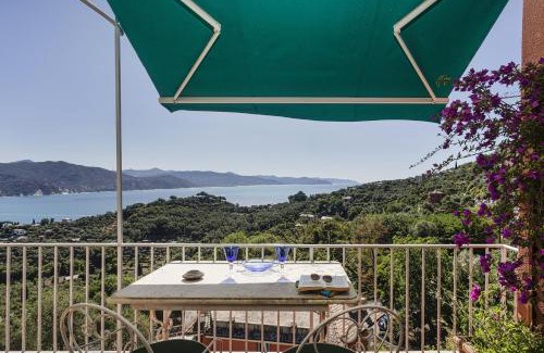 Santa Margherita Ligure Apartment | Orizzonte Blu with Terrace by Wonderful Italy