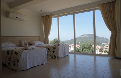 Oludeniz Apartment | Orka Park V4 Stunning panoramic views shared pool 10 min walk to local amenities